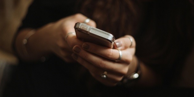UdeG confirma hora libre de celulares para sus alumnos de preparatoria