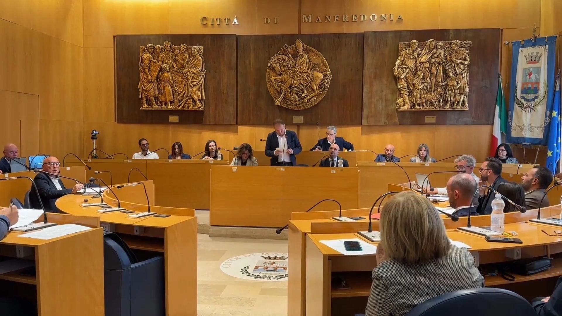 Commenti su Indennità sindaco, vicesindaco, assessori e presidente del Consiglio comunale di Manfredonia: oltre 421 mila euro per il 2026 di Raffy