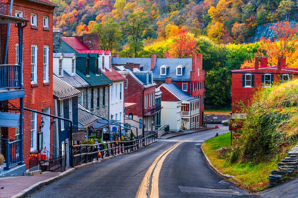The Top Small Towns for Taking in the Fall Foliage