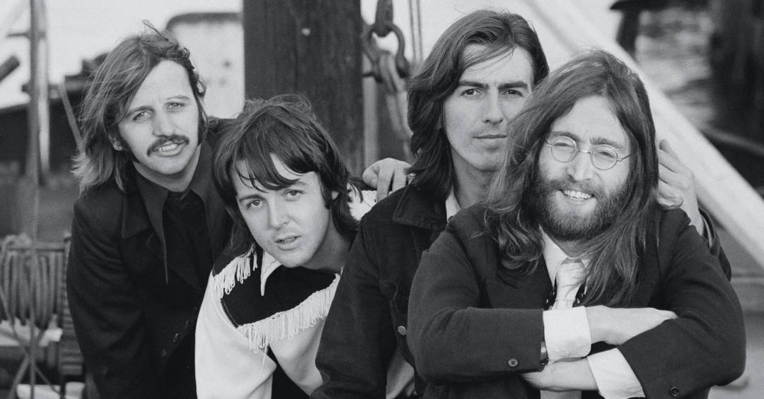 Primeiras imagens revelam visual dos atores que viverão os Beatles no cinema