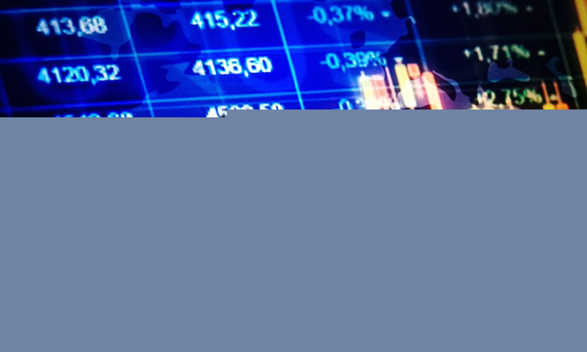 S&P Global Says Business Activity Growth Slows But Remains ‘Robust’