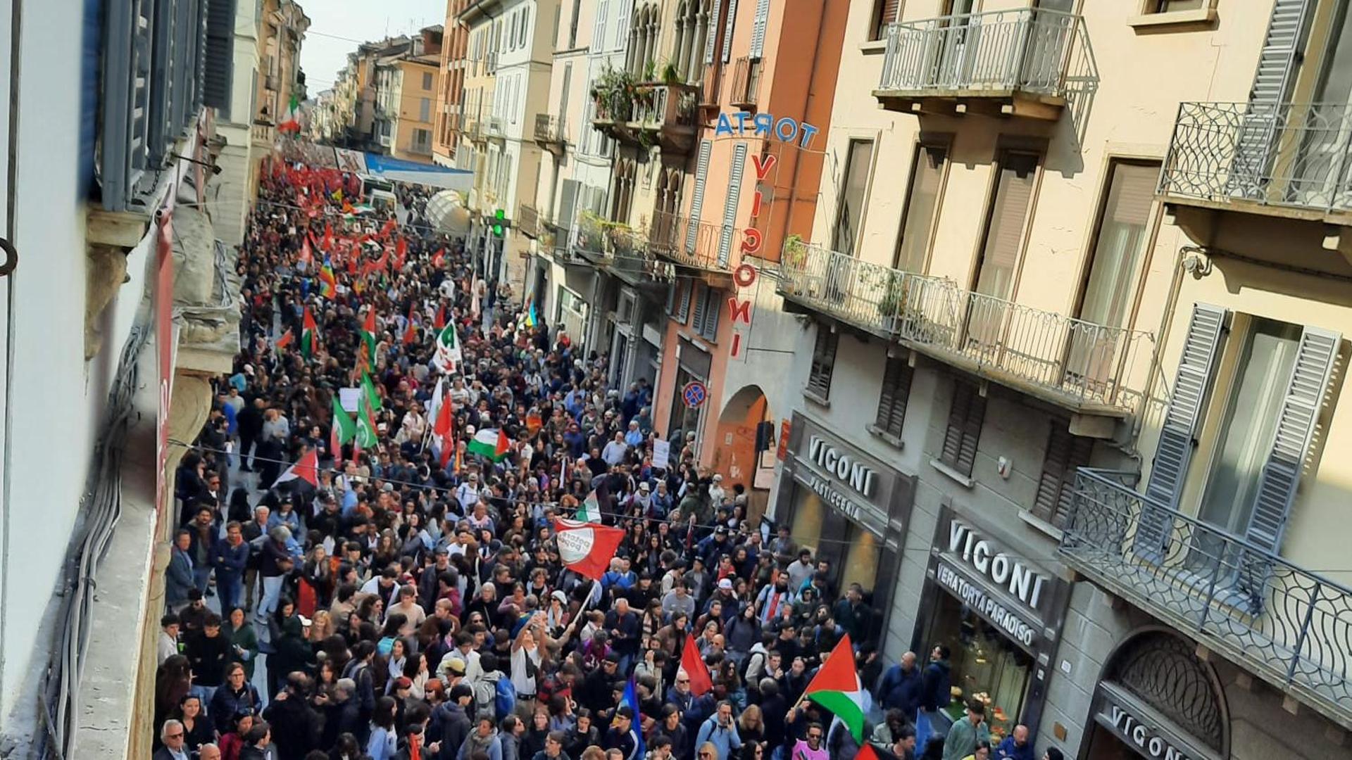 Sciopero per Gaza, i sindacati: «In 150mila nelle piazze di Lombardia»