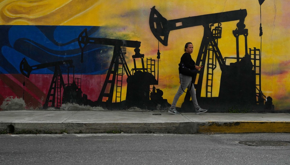 Rubio explains US oversight of Venezuelan oil sales
