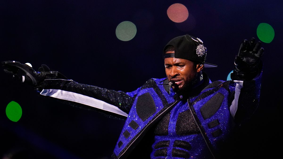 Usher schmeißt Frau von der Bühne, weil sie sich nicht küssen lässt