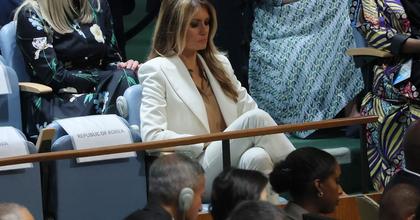 Melania Trump's awkward reaction to Donald's UN speech send internet into frenzy