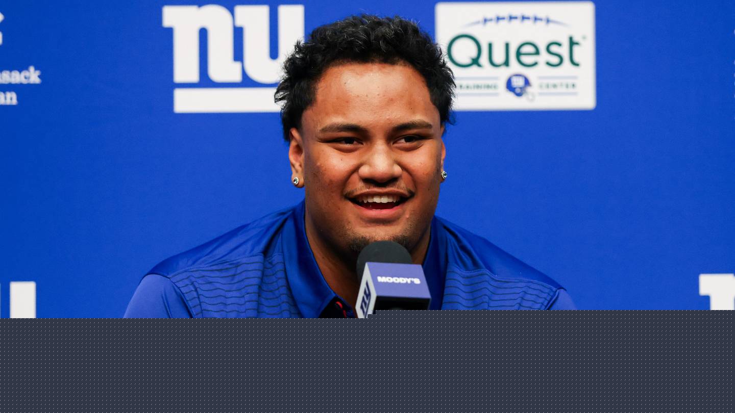 Francis Mauigoa fits like a glove in Matt Nagy's new-look Giants offense