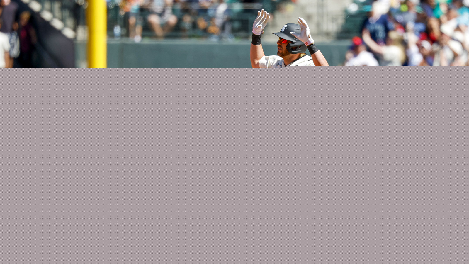 Yankees add ex-Mariners catcher after trade deadline