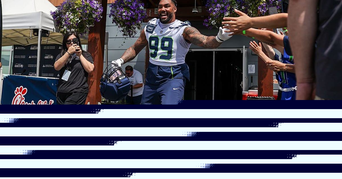 Seahawks Notebook: First day in pads, Leonard Williams deal closing in?
