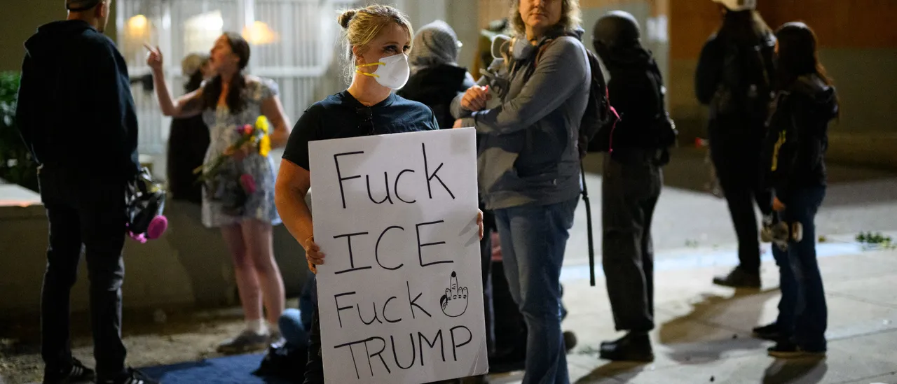 ICE-Hating Leftists Target Immigration Facilities In Blue Cities Days After Deadly Dallas Attack