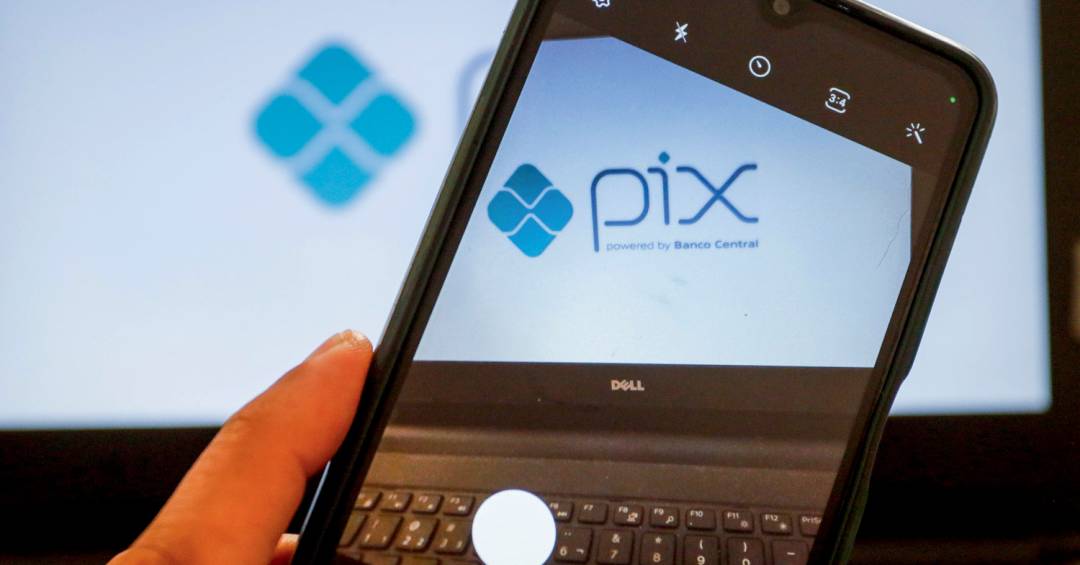 Brasileiros já podem usar Pix em viagens internacionais; sistema começa a chegar ao exterior