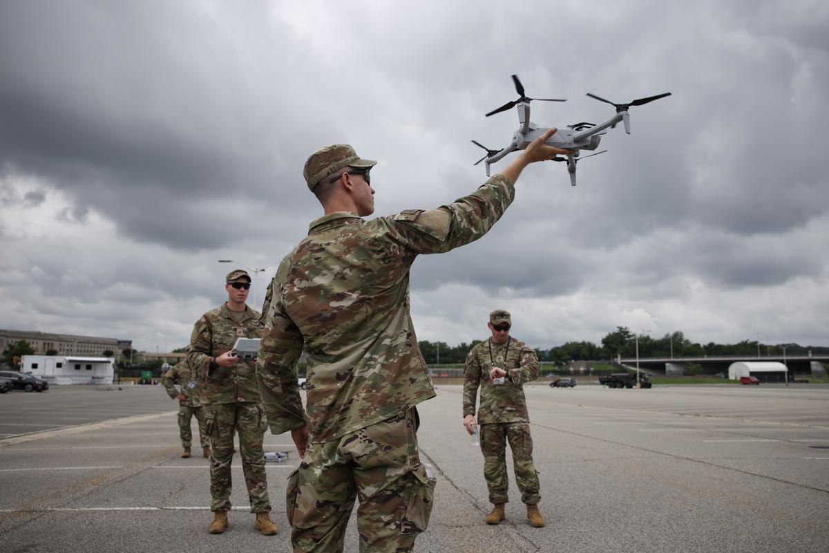 New York Airports Among Most at Risk of Drone-Related Flight Delays