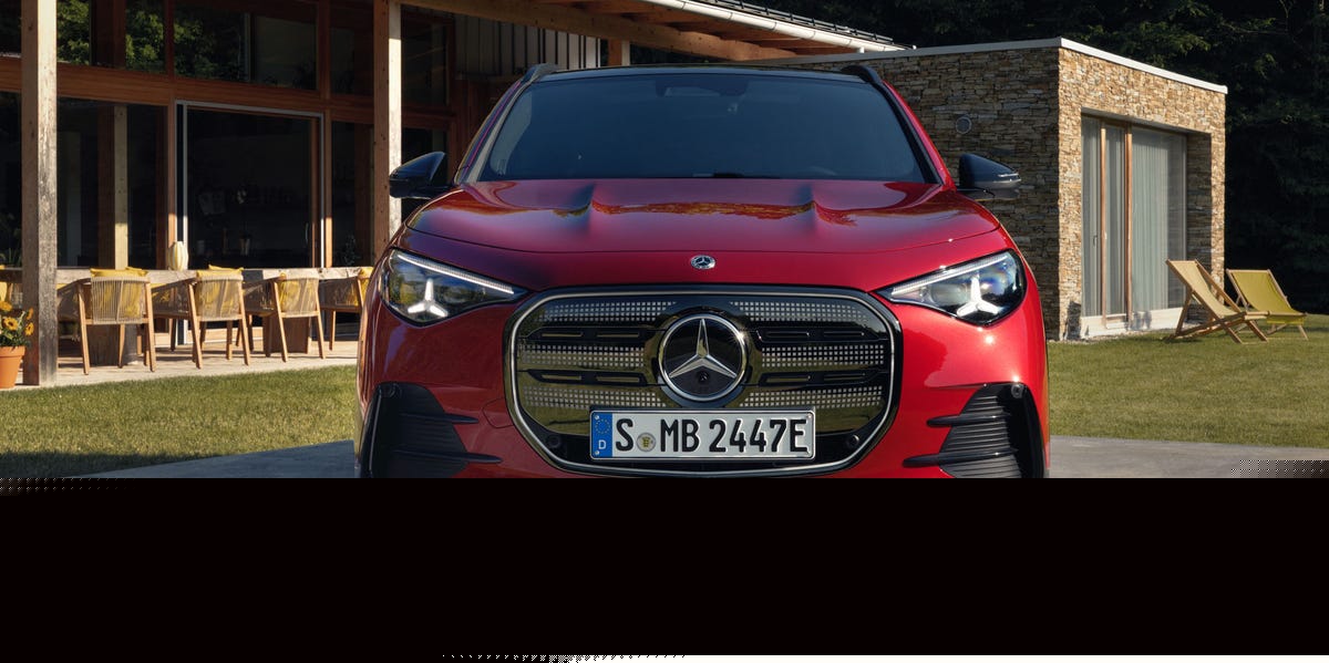 View Exterior Photos of the 2028 Mercedes-Benz GLA-Class EV