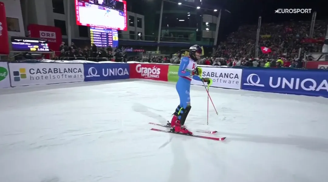 Vinatzer guadagna posizioni in slalom ed è settimo, il video della sua seconda manche