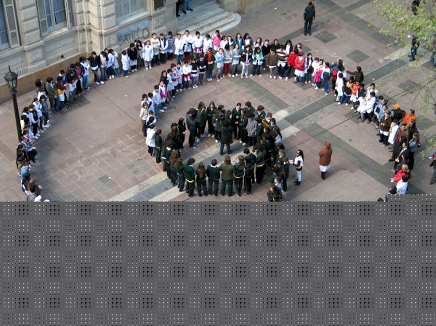 Comment on Campanje: Oproep tot Vrede en geweldloosheid in de sociale netwerken by Pressenza - Aufruf für Frieden und Gewaltfreiheit – Kampagne in den sozialen Netzwerken