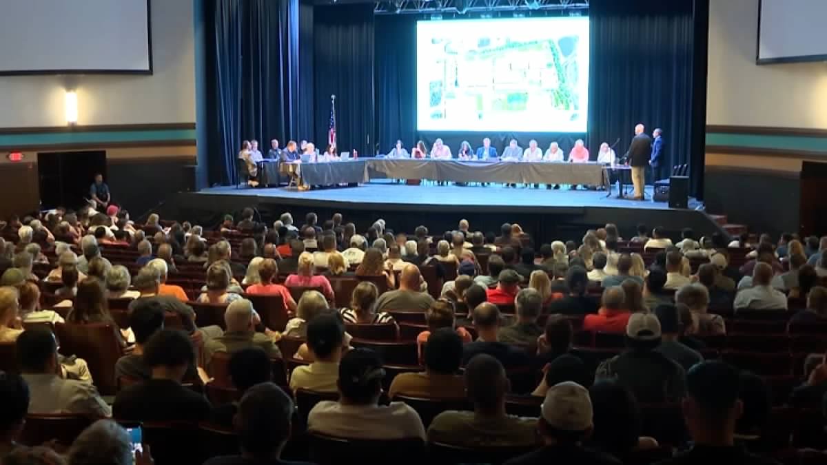 Vineland residents pack into meeting over AI data center linked to humming noise