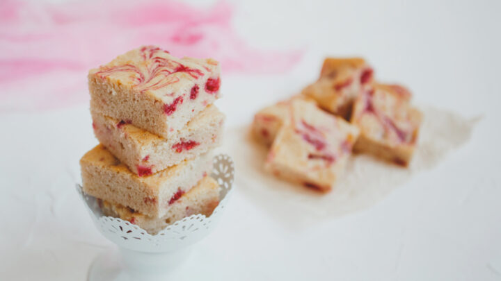 Whip up this creamy white chocolate fudge in no time