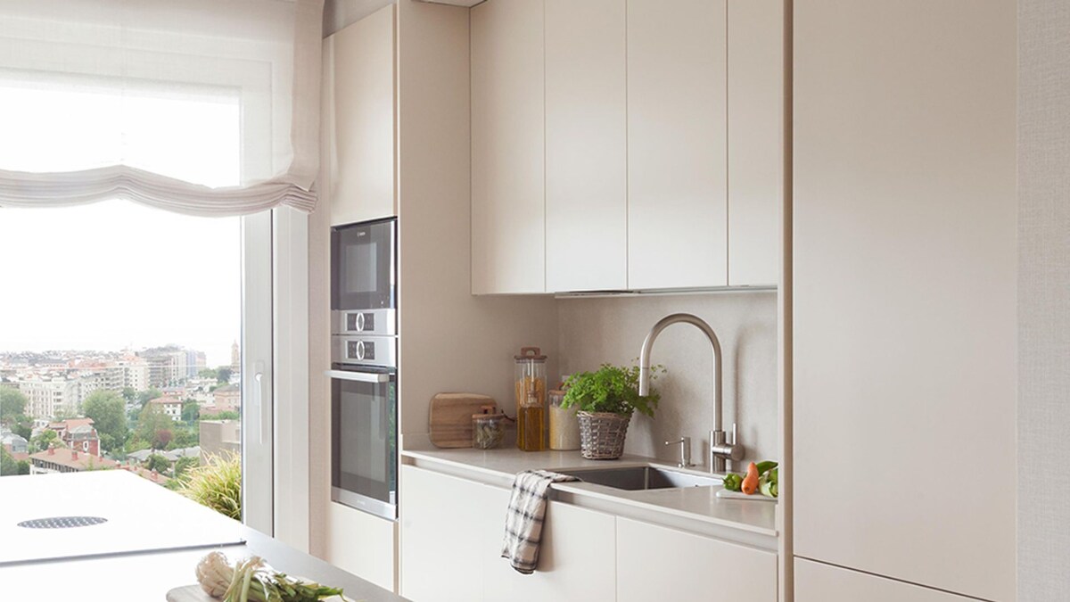 Por qué el color 'cashmere' es tendencia en las cocinas modernas: calma, estilo y atemporalidad en un solo acabado