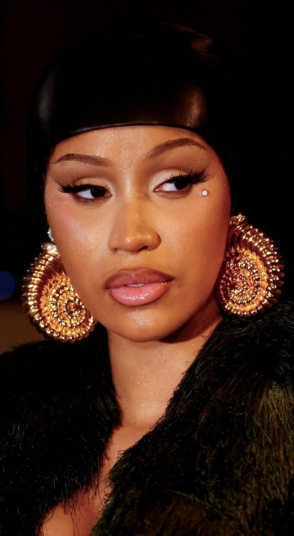 Cardi B Reignites Nicki Minaj Feud With Age Gap Barb