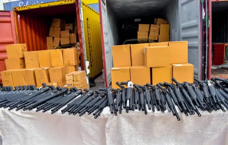 Nigerian Customs uncovers 399 rifles in Tin Can port shipment