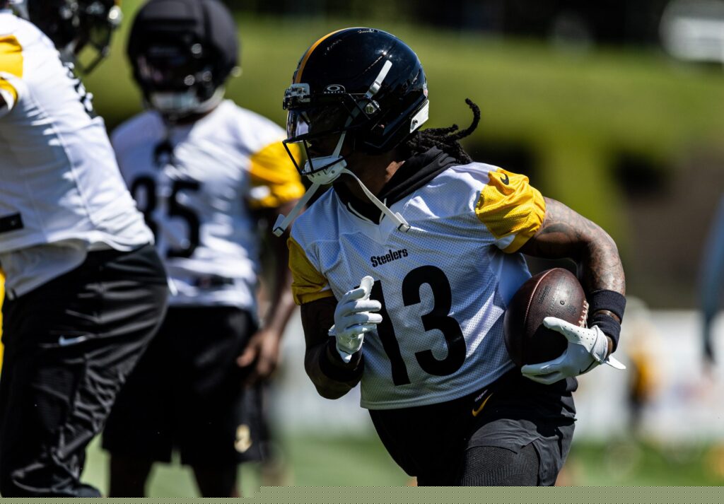 Dowdle is ready to forge a ‘dynamic one-two punch’ alongside Warren