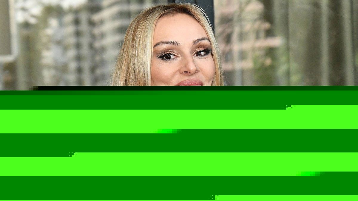 "TERET MI JE NA LEĐIMA, ŠTA ĆE LJUDI REĆI KAD SE UGOJIM I OSTARIM?" Anabela o ogromnom pritisku javnosti: "Nisam skromna, ali to je mnogo teško opravdati"