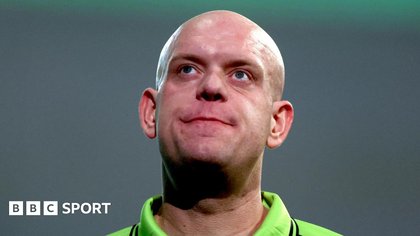 Van Gerwen out on day one of World Masters