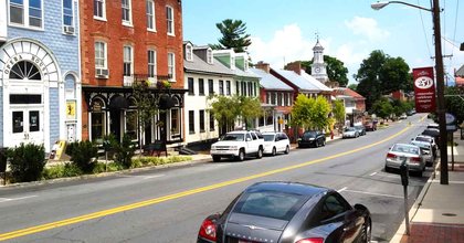 The Picturesque Town In West Virginia That Feels Like A Cozy Hallmark Movie Set