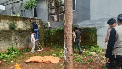 Seorang Terapis Tanpa Identitas Ditemukan Tak Bernyawa di Lahan Kosong Pasar Minggu