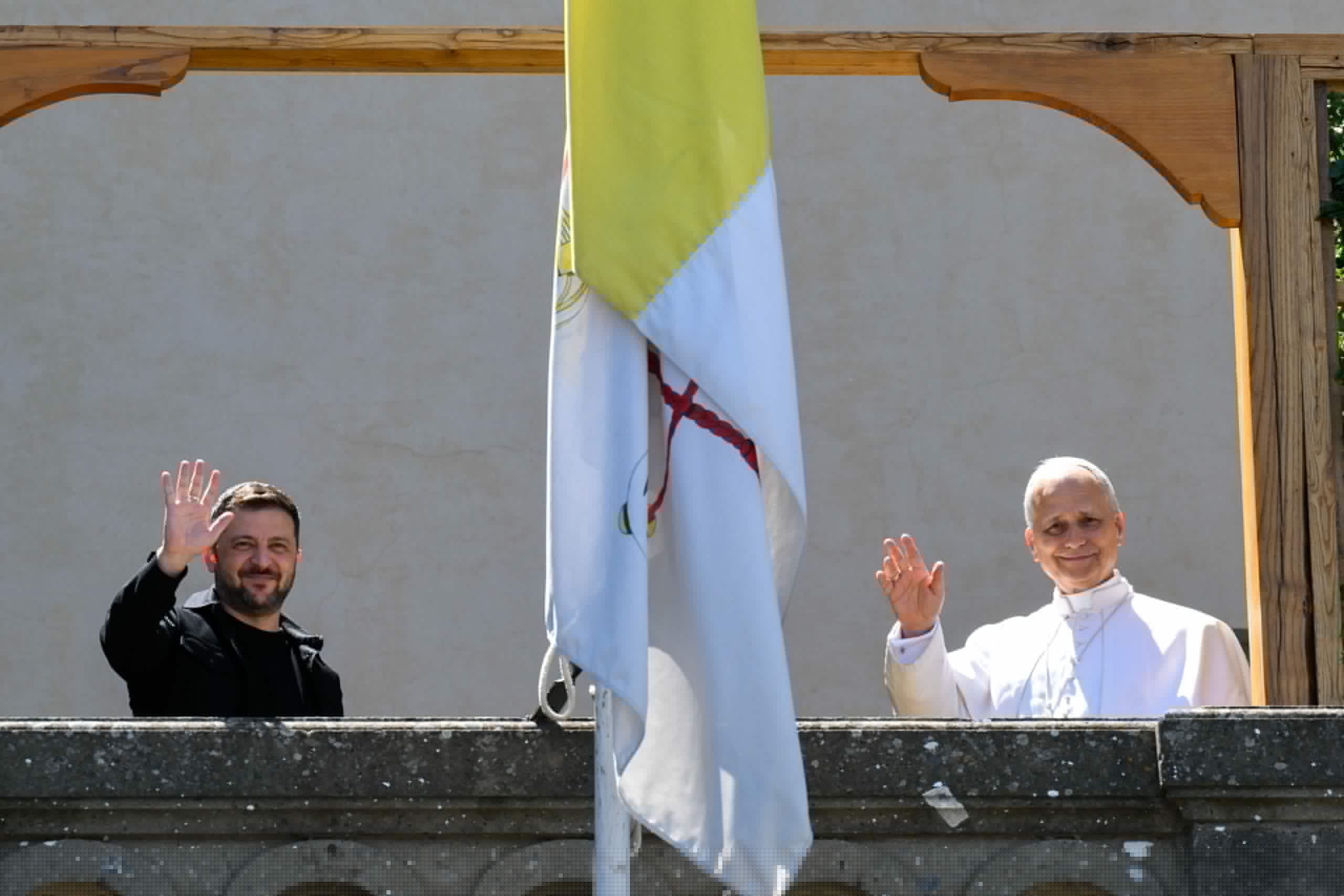 Pope Leo: Vatican still ready to host peace talks between Russia and Ukraine