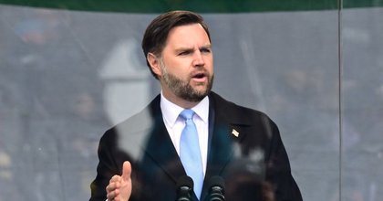 JD Vance accuses Minneapolis mayor of ordering police not to help ICE agents