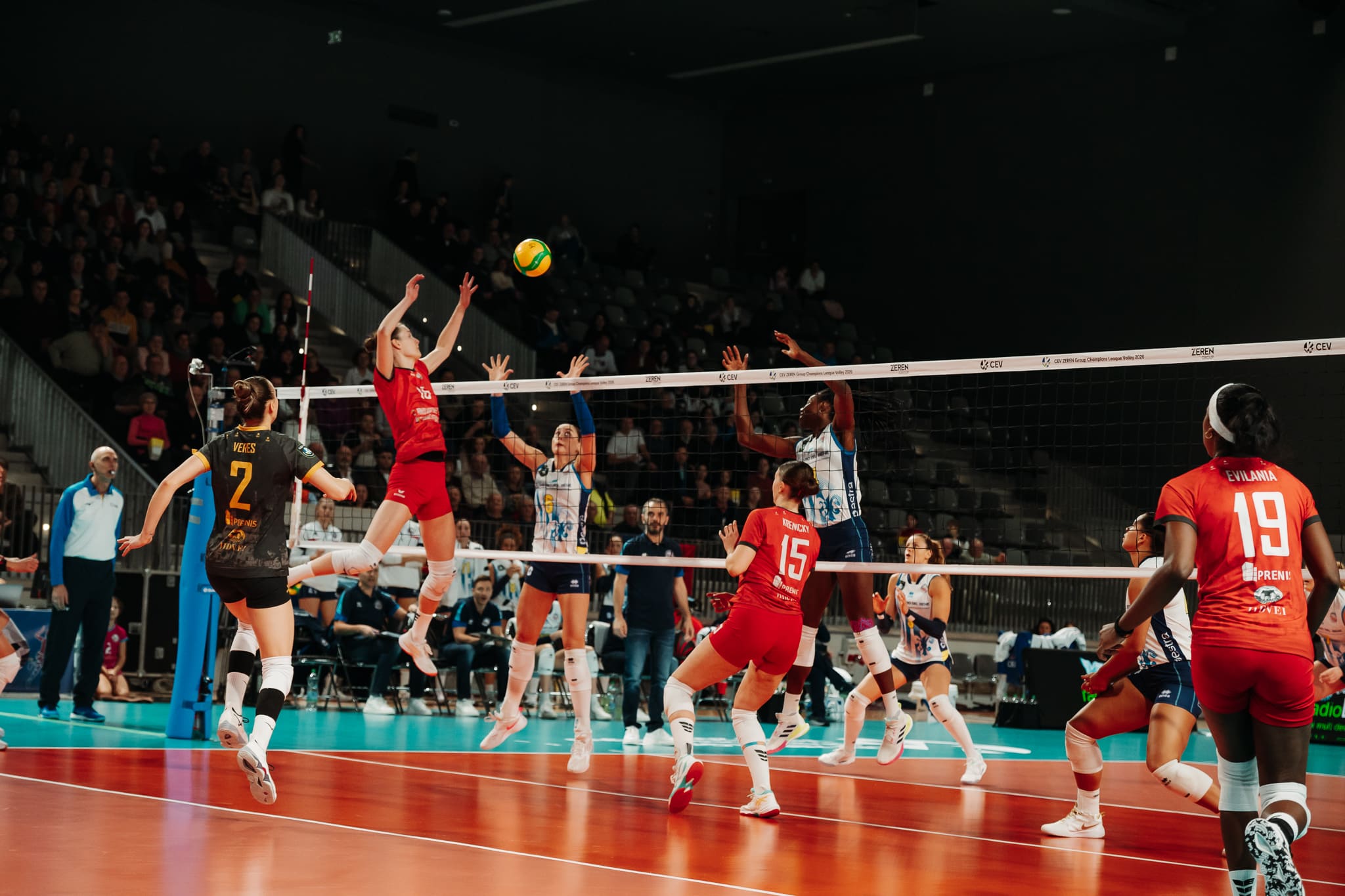 Alba Blaj nu mai găsește drumul spre victorie! Campioana României, a cincea înfrângere consecutivă în grupele Ligii Campionilor