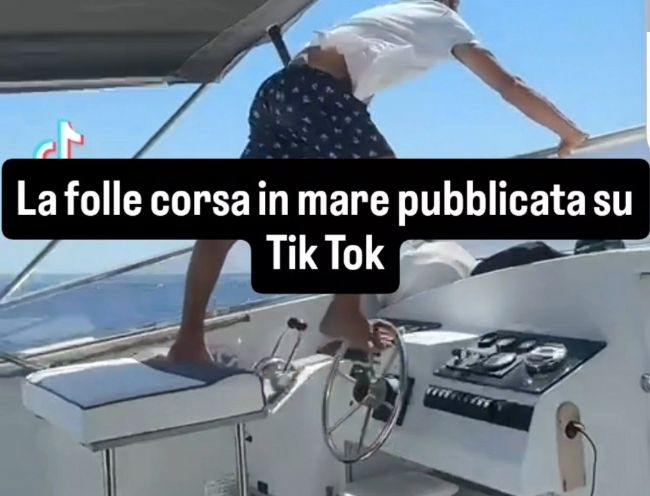 #Cronaca #Massa Lubrense - Punta Campanella, folle corsa in mare: diportista guida con i piedi e pubblica il video sui social