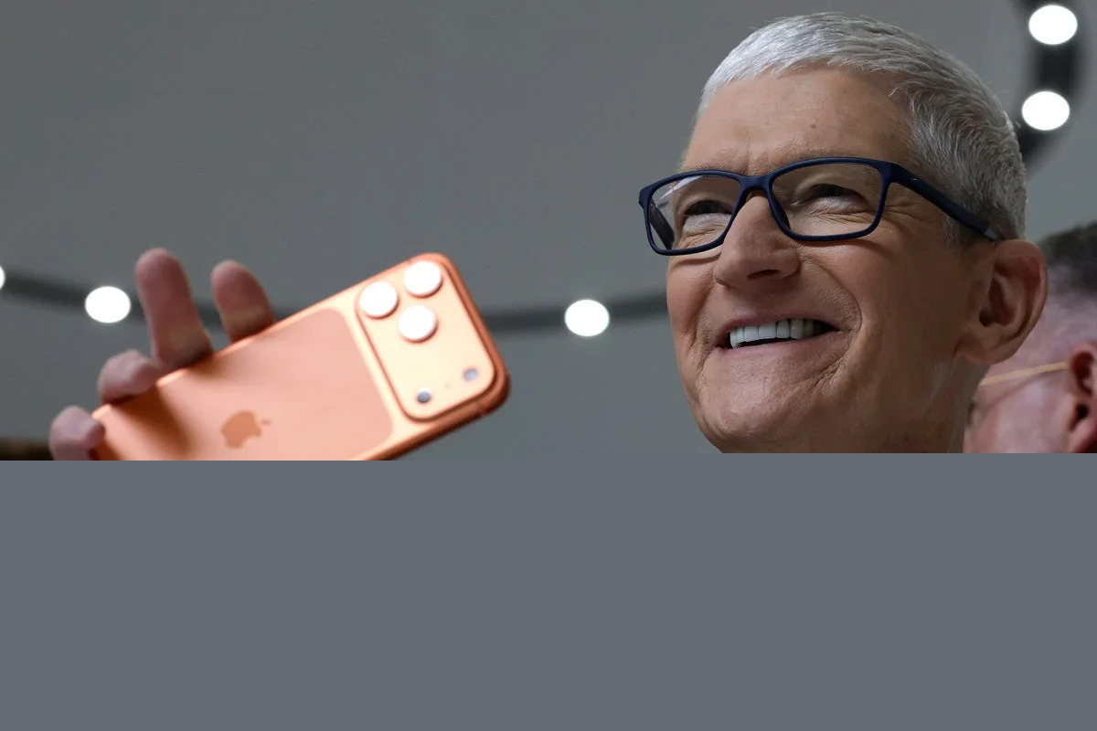 Apple’s new iPhone update includes a hidden, important AI feature