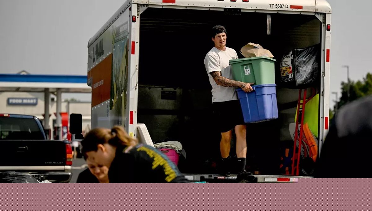 State officials encourage donations to reputable charities following Spokane Complex fires