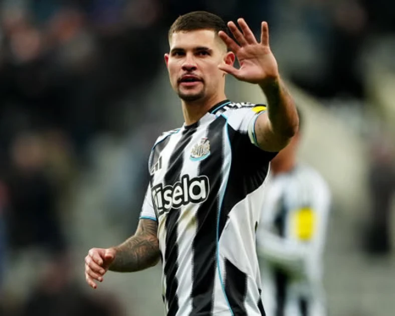 Arsenal step up bid to sign Newcastle's Guimaraes: reports