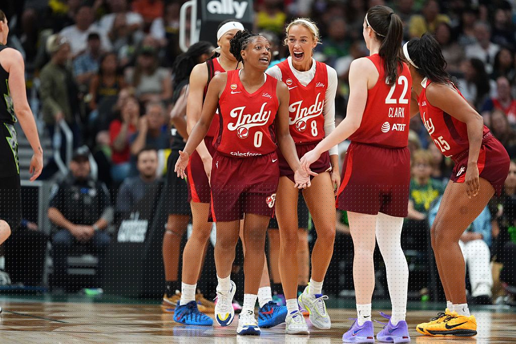 Clark, Mitchell Lead Fever Past Storm, 105-95