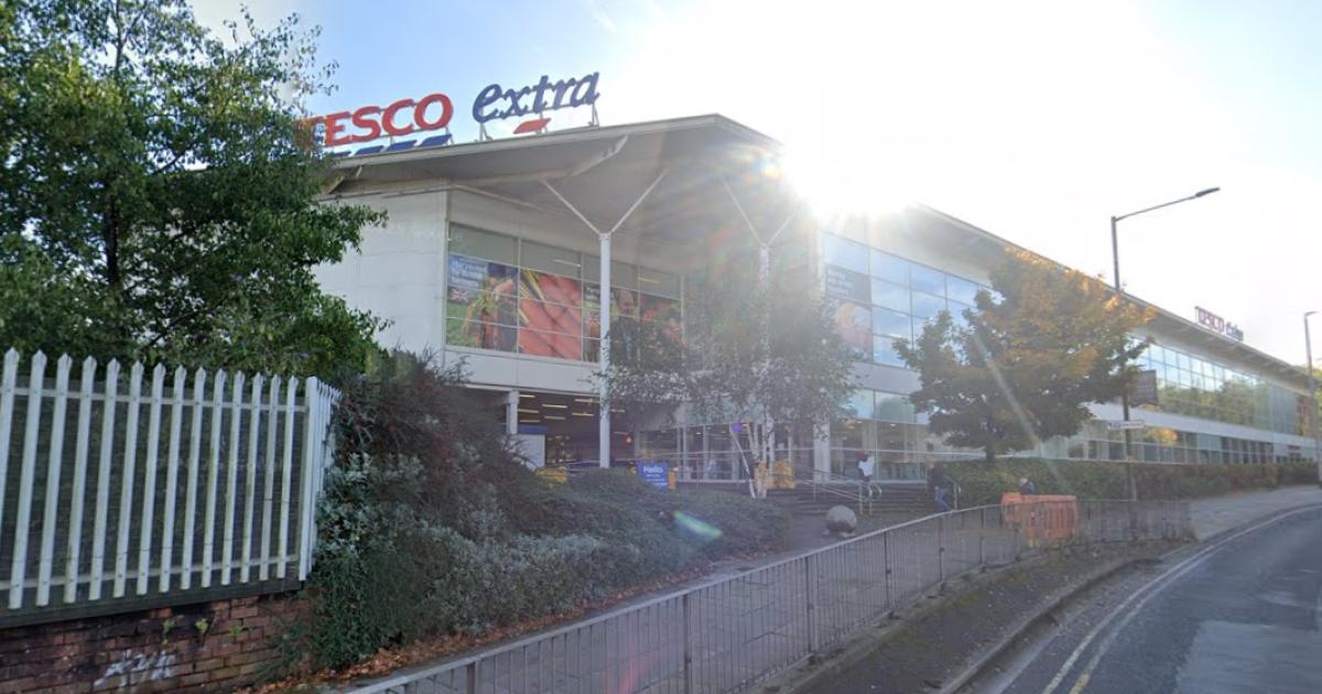 Booze addicted shoplifter headbutted Tesco supermarket security guard during theft