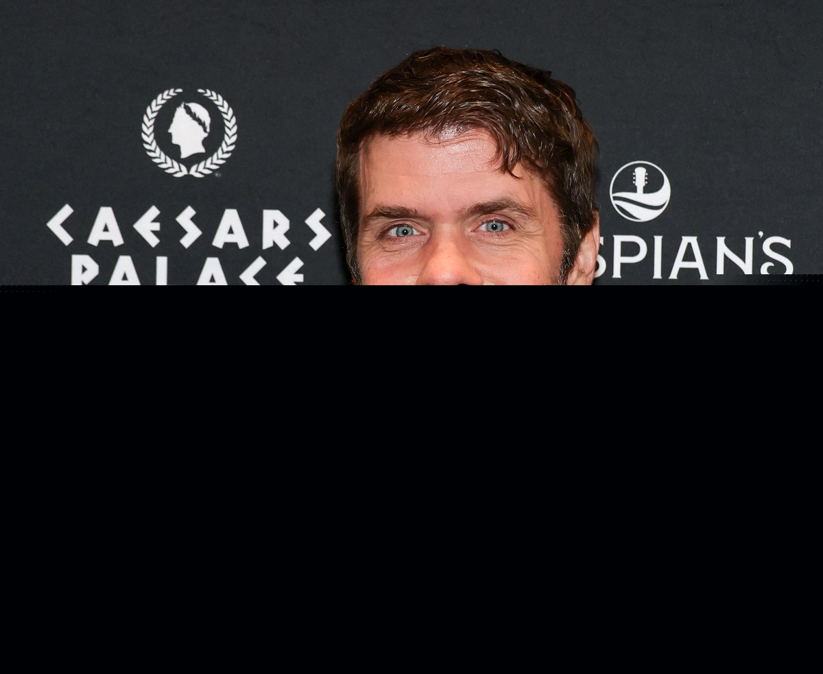 Disturbing Perez Hilton Livestream Ends With Hospitalization