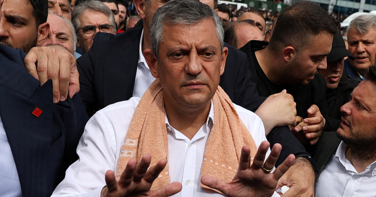 Το «Νέο Κόμμα» και οι συλλήψεις των δημάρχων