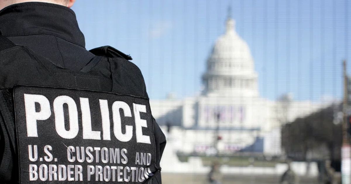 “He Laughed in My Face” — Teen Claims ICE Agents Mocked Him for Trying to Deliver Medication to Father in Custody