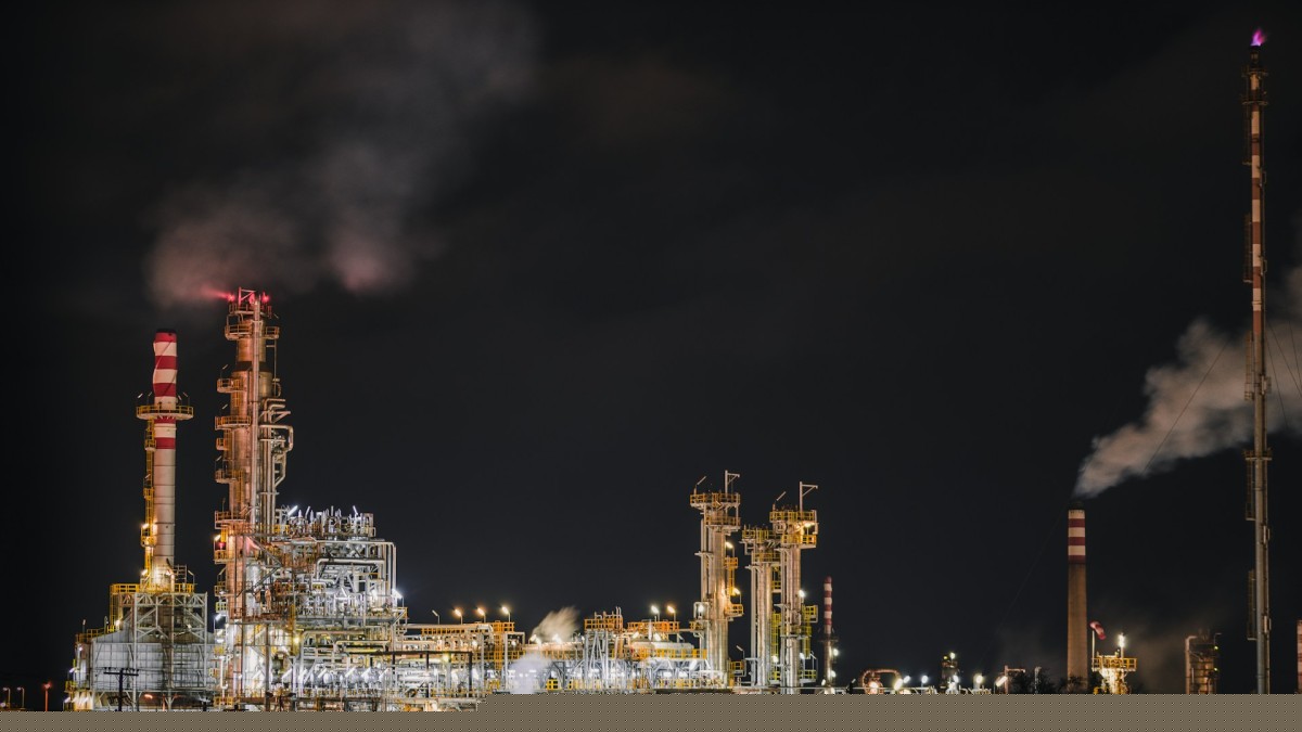 Indian Refinery MRPL Bars Crude Suppliers From Hormuz, Red Sea Routes