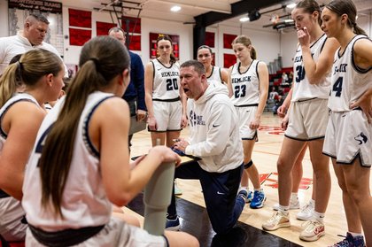 Saginaw-area girls basketball teams chase top rankings, conference crowns