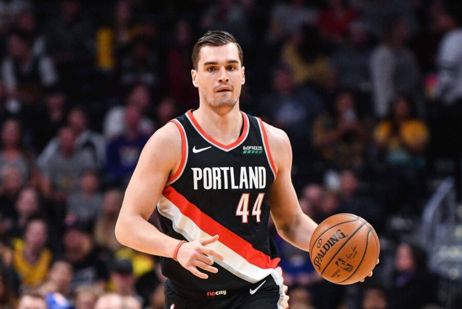 Eastern Notes: Cavs, Hezonja, LeBron, Raptors, Nets