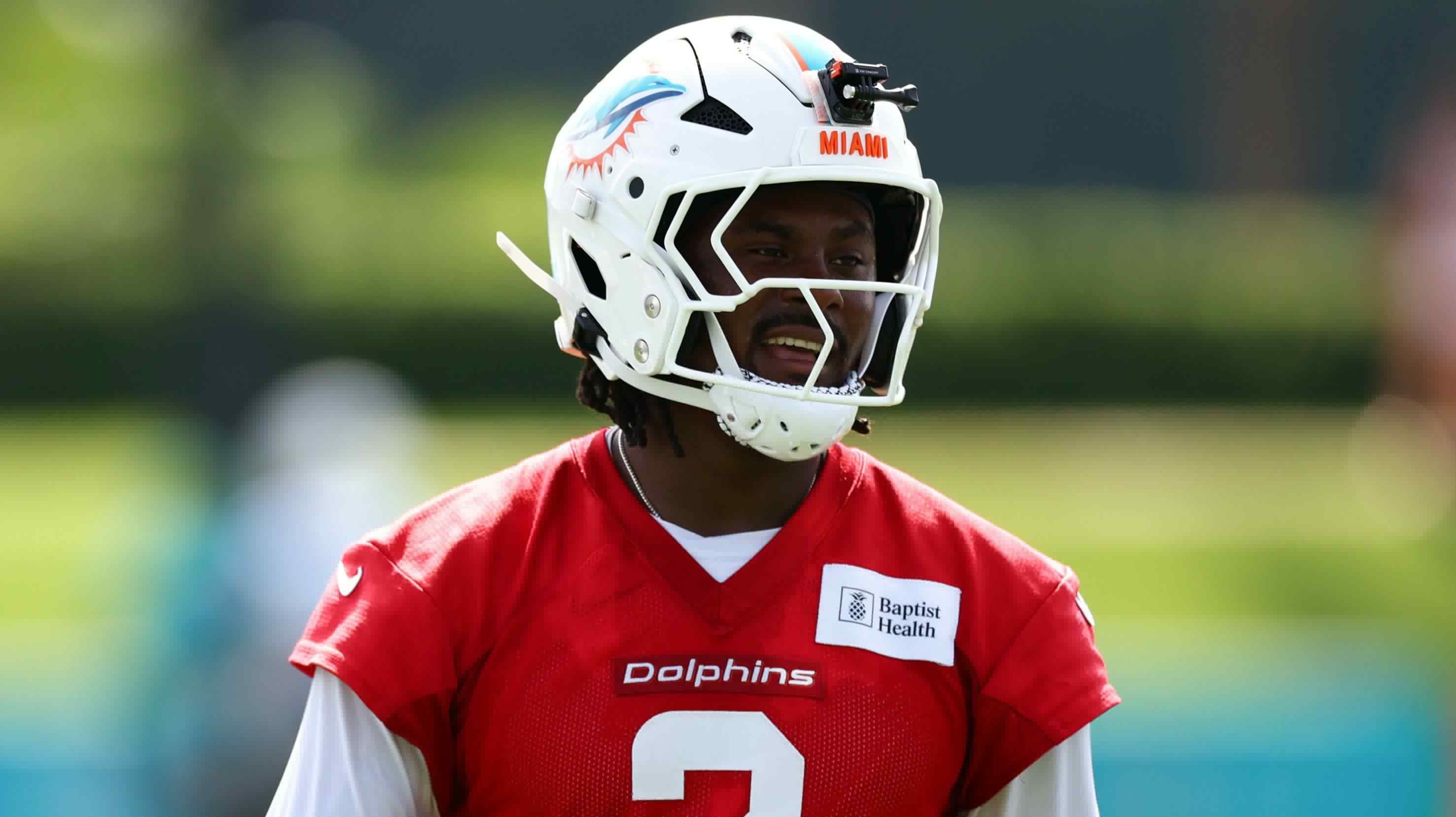 Dolphins HC Jeff Hafley Addresses QB Malik Willis’ Camp Performance