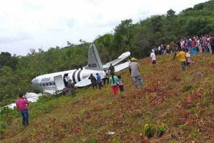 Encontrado avião desaparecido na Colômbia. Político entre os 15 mortos que seguiam a bordo da aeronave
