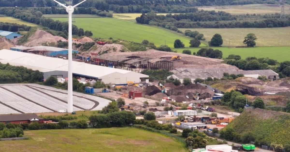 People 'right to be furious' at sewage stink blighting town as 'national scandal' emerges