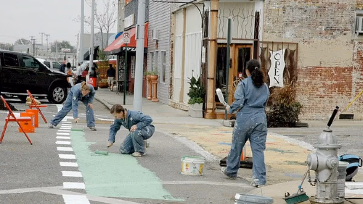 Reclaim Your Streets: 5 Essential Guides & Studies