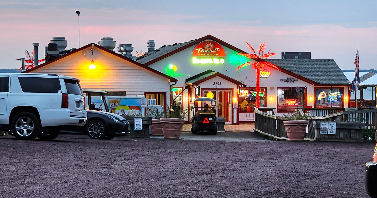 The Mouth-Watering Scallops At This Waterfront Restaurant Are Worth The Drive From Anywhere In Virginia