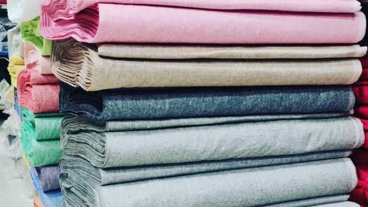 Karnataka govt officers, employees to wear Khadi to work on first Saturday to promote fabric