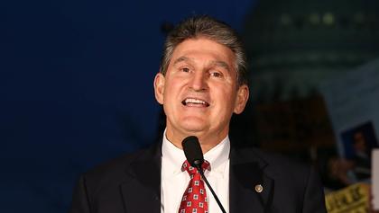 Bernie Sanders’ Top Advisor Slams Ex-Senator Joe Manchin: “Dems Lost Working Class Because of Wall Street ‘Democrats’ Like Him”